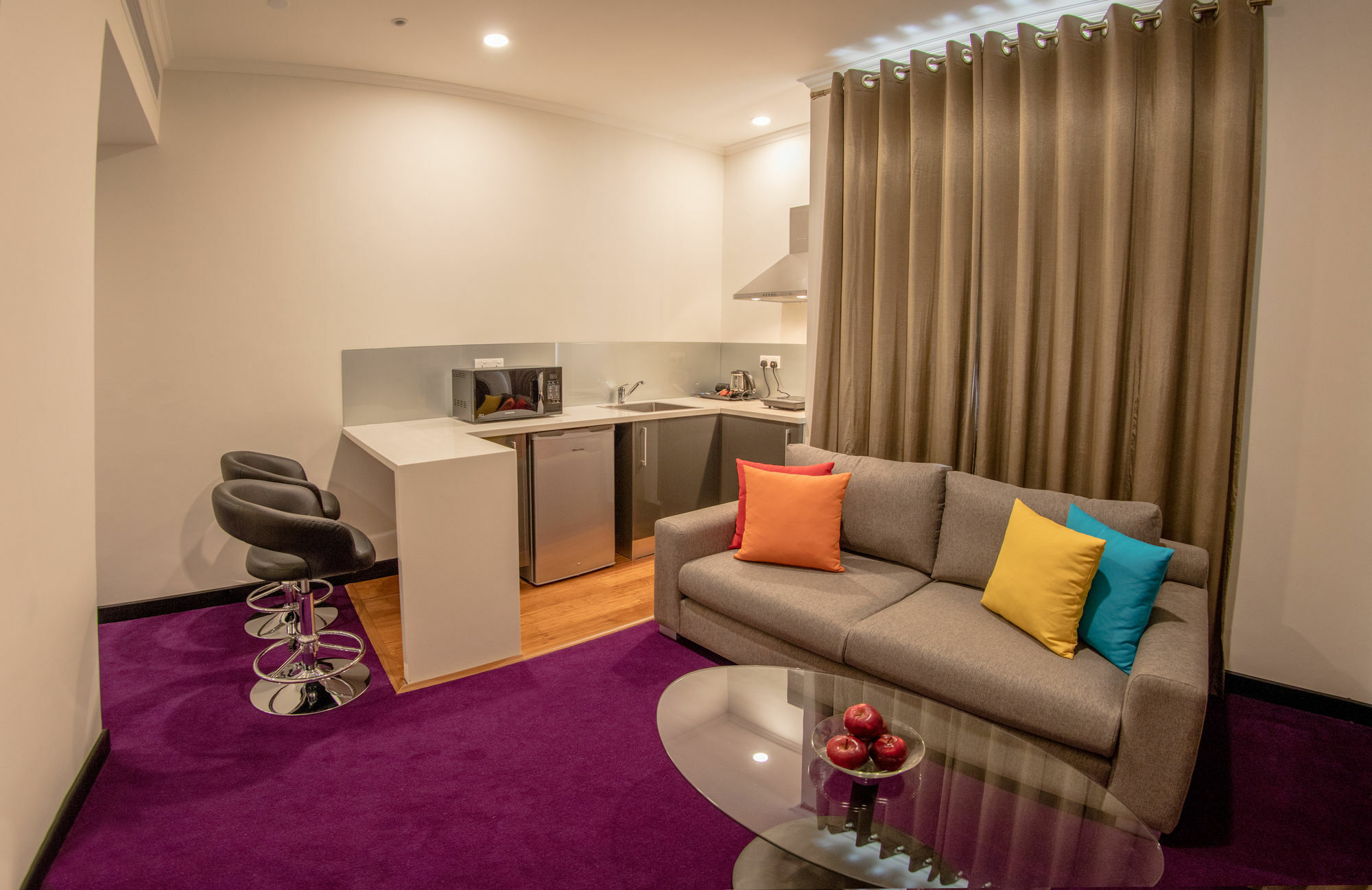 Fairway - Sri Lanka's First With Robot Technology Hotel