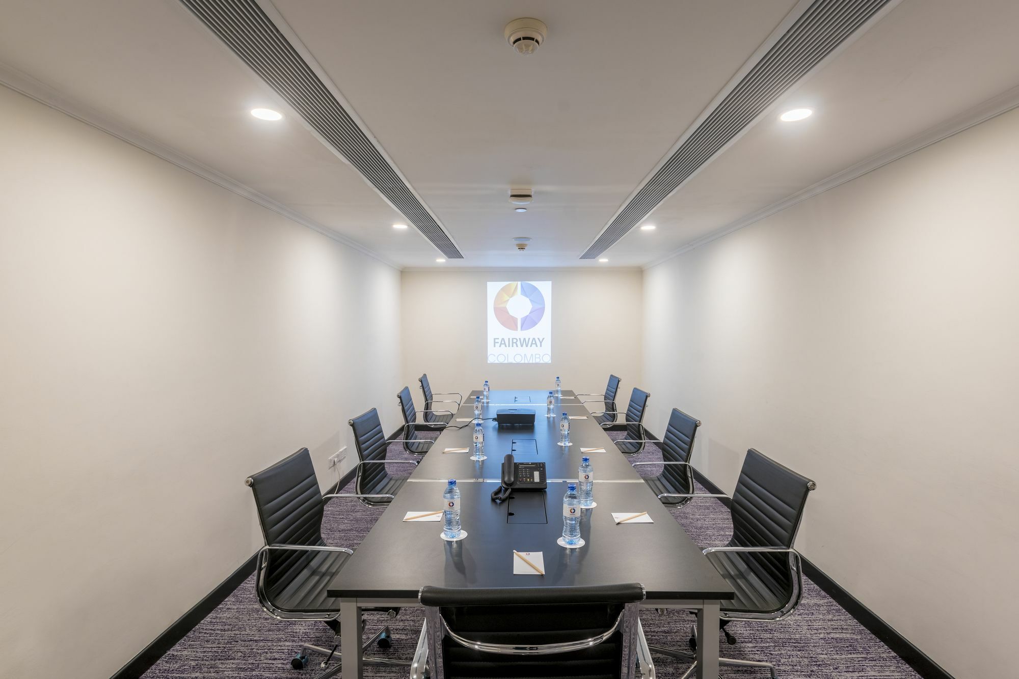 Fairway - Sri Lanka's First With Robot Technology 4* Colombo