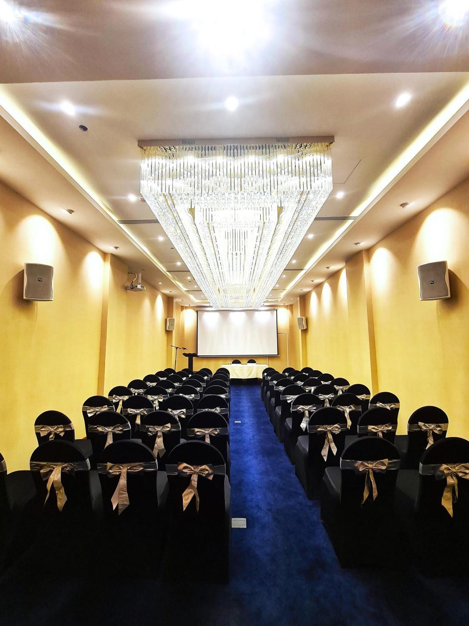 Fairway - Sri Lanka's First With Robot Technology 4*